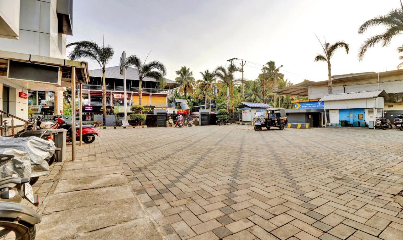 Treebo Symphony Hotels And Resorts Angamally Kizhake Chālakudi 외부 사진